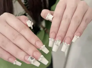 ネイル VIVIAN エイのネイルデザイン