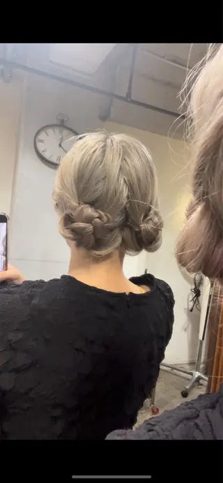 ミディアム ヘアアレンジ ゆい .🎀のヘアスタイル