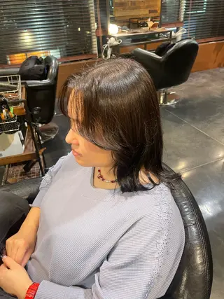 ミディアム 坂倉 光咲のヘアスタイル