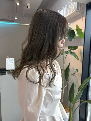 ミディアム Ayuna /透明感カラーのヘアスタイル