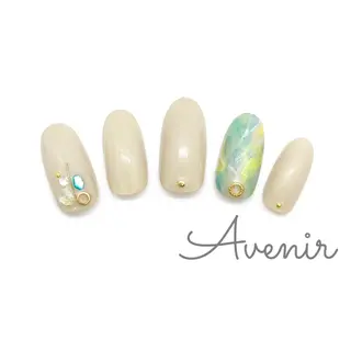 ネイル Avenir 表参道 nail＆eye予約のネイルデザイン