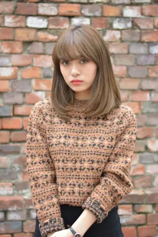 ミディアム カラー マネージャー八尾 裕一郎のヘアスタイル