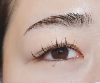 マツエク・マツパ 💜bora .のネイルデザイン