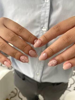 ネイル koyu 🩶のネイルデザイン