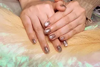 ネイル pink ladyサロン所属・べ にのネイルデザイン