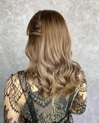 ロング カラー UNDER vr 【アンダーバー】のヘアスタイル