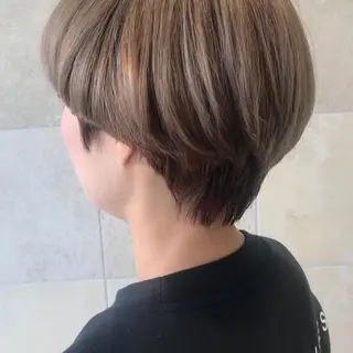 ショート カラー 田中 あかねのヘアスタイル