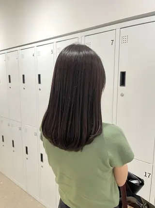 ミディアム カラー 阪本 桃のヘアスタイル