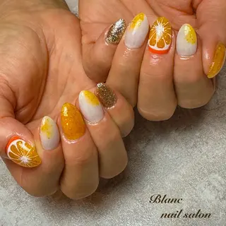 ミディアム Blanc ブランのネイルデザイン