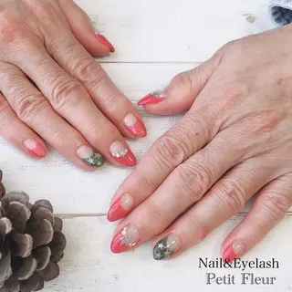 ネイル Petit Fleur所属・青柳 亜梨奈のマツエク・マツパデザイン