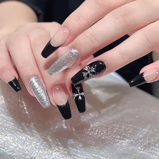 ネイル Queens momoのネイルデザイン