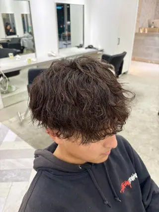 ミディアム パーマ パーマ&ブリーチ /飯牟田/GEAR.のヘアスタイル