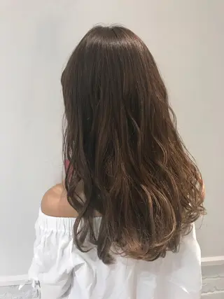 ロング カラー 若林 美由希のヘアスタイル
