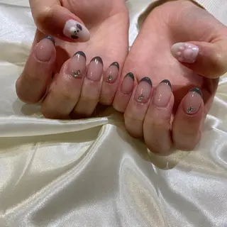 ネイル 西岡 杏のネイルデザイン