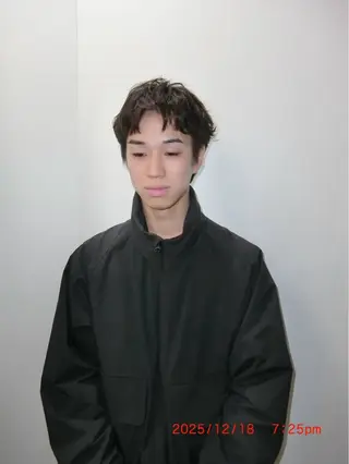 パーマ メンズ 高明度ハイトーン× ショート/莉音🧤のヘアスタイル