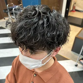 ショート パーマ メンズ 守屋 寿哉のヘアスタイル