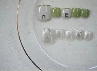 ネイル BRANCHE/CAPLUS所属・富田 陽菜のネイルデザイン