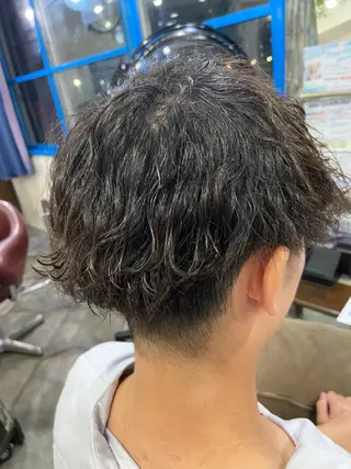 ショート パーマ メンズ カットパーマ✂️ 小坂田玲亜のヘアスタイル