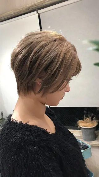 ショート カミタニ リオのヘアスタイル