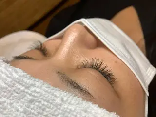 マツエク・マツパ STELLA 新長田所属・南 真理奈の眉毛・アイブロウイメージ