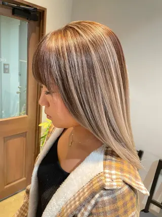 ロング カラー 髪質改善✨透明感カラ ー🌈シエルブルーのヘアスタイル