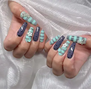 ネイル Lee Nailsのネイルデザイン