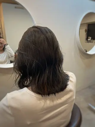 ミディアム カラー CLOVE所属・下石怜子/レイヤー/ 透明感カラーのヘアスタイル