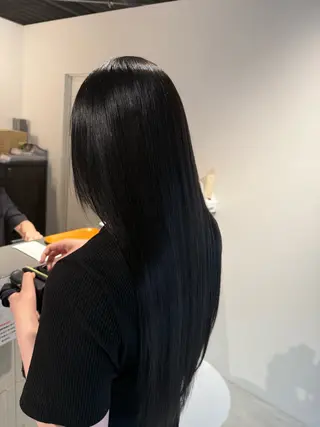 ロング 井手上 陽菜のヘアスタイル