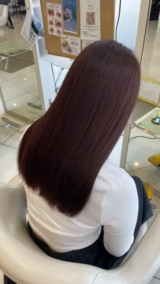 ロング カラー ハイトーン/ブリーチ Nozomiのヘアスタイル