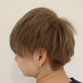 メンズ ブリーチ/ヘアケア/ 艶髪/イギチハルのヘアスタイル