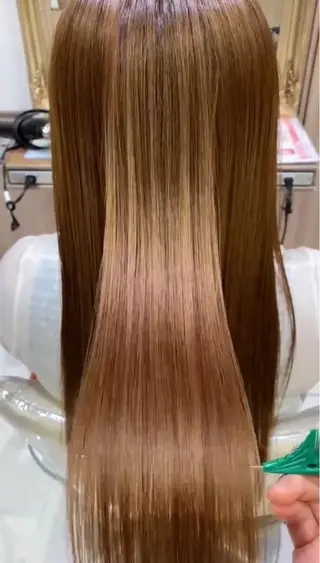 ロング パーマ 古川 琴美のヘアスタイル