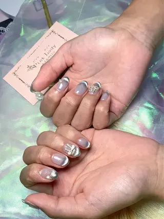 ネイル pink ladyサロン所属・べ にのネイルデザイン