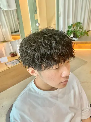 ショート パーマ メンズ メンズサロン　アソビ所属・【扱いやすいパーマ】 眞鍋拓己のヘアスタイル