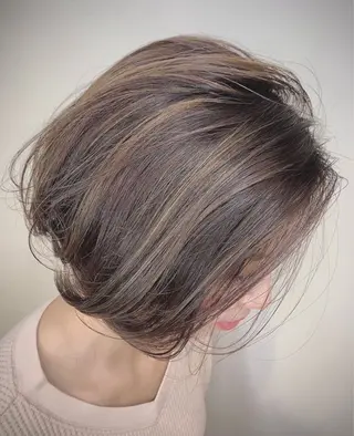 カラー 林 美月のヘアスタイル