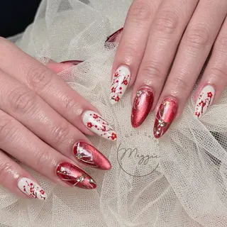 ネイル Maggie Nail🦩のネイルデザイン