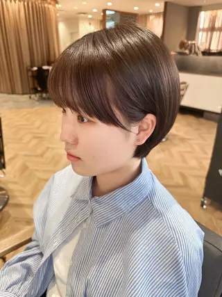 ショート かえ🩶韓国ボブ🎀 透明感カラー🥣のヘアスタイル