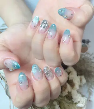 ネイル AngelChris ビューティーサロンのネイルデザイン