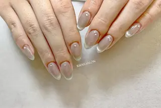 ミディアム R NAILSALONのネイルデザイン