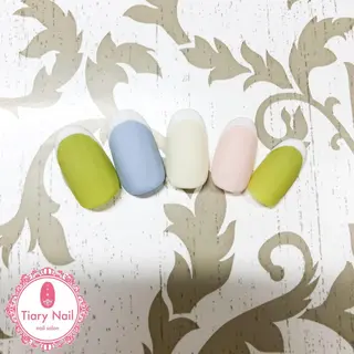 ネイル tiarynail K Kのネイルデザイン