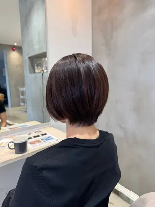 ショート カラー ほの カラー特化/ ブリーチ/ボブのヘアスタイル