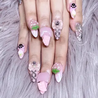 ネイル 稲垣 江梨花のネイルデザイン