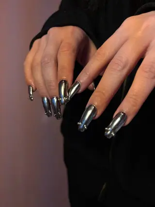 ネイル ニコネイル三軒茶屋店所属・yui nailのネイルデザイン