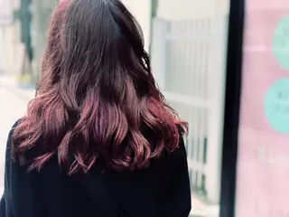 セミロング カラー 樋渡 侑希のヘアスタイル