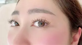 マツエク・マツパ アイラッシュ&ネイルサロン Rich to 多治見店所属・Richto 各務七海のマツエク・マツパデザイン