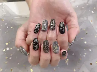 ネイル ネイルサロンエクラ 🫧Shizukaのネイルデザイン