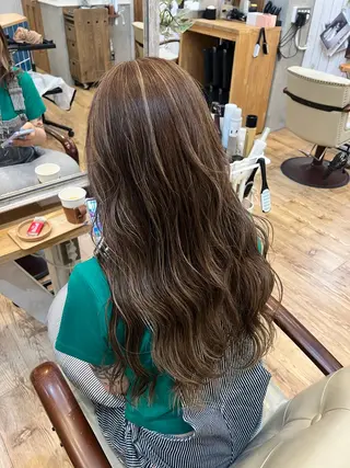 ロング plaatje 橋本店所属・🌿‬カット無料🌿 モエ🌿‬のヘアスタイル