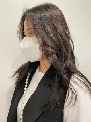 ロング カラー レイヤー・ナチュラル RUKUのヘアスタイル