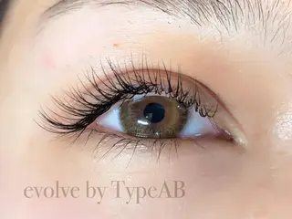 マツエク・マツパ evolve by TypeAB所属・evolve  by TypeABのマツエク・マツパデザイン