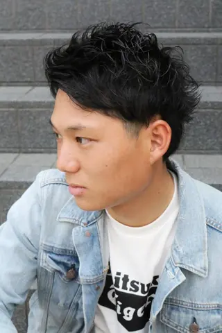 メンズ 藤野 陵平のヘアスタイル