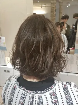 ショート カラー 【髪質改善美容師】t occa茨木篠原健太のヘアスタイル